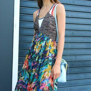 Jen’s pirate booty combo relic maxi dress, size small